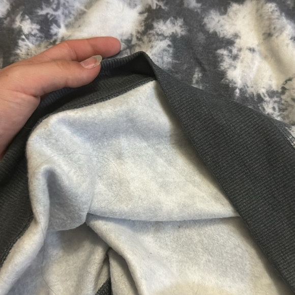 Tye-dye sweatshirt - Picture 3 of 4